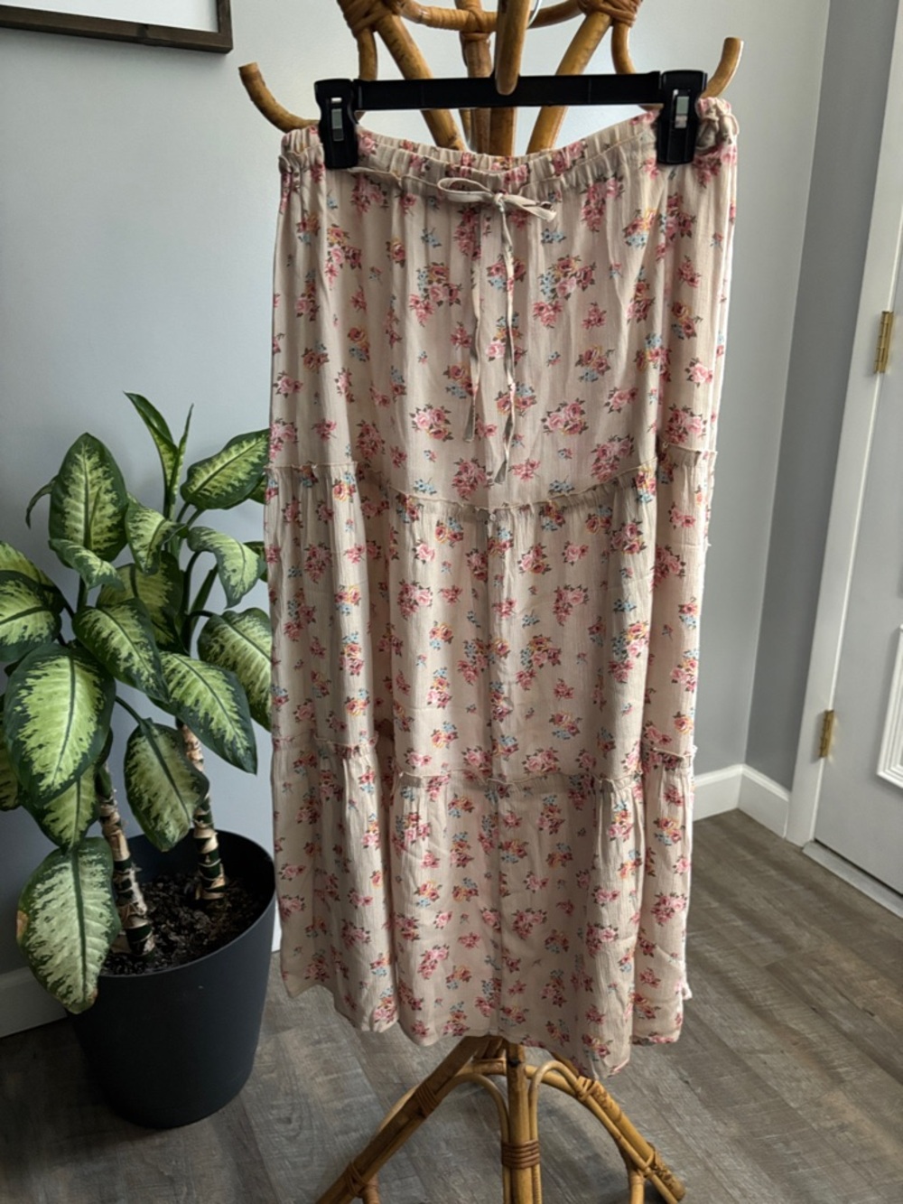Celebrity Pink Beige Maxi Skirt with Pink Floral Print